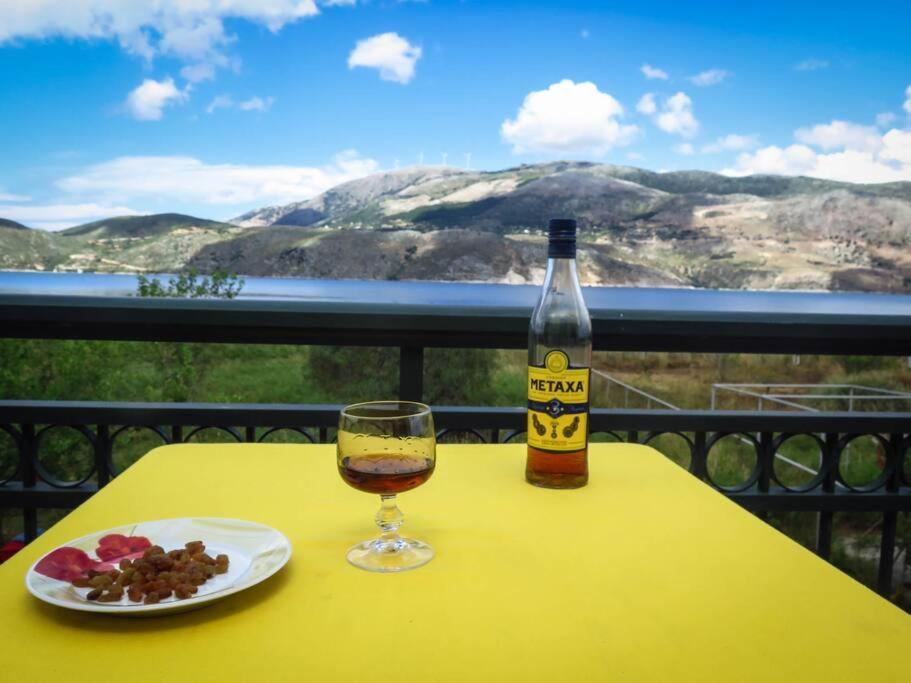 Villa Rania: Ευάερη βίλα με θέα τη θάλασσα Ληξούρι Εξωτερικό φωτογραφία