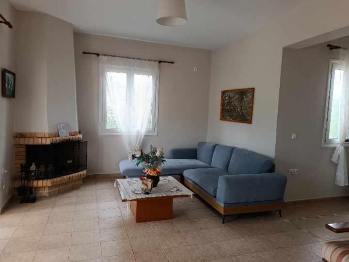 Villa Rania: Ευάερη βίλα με θέα τη θάλασσα Ληξούρι Εξωτερικό φωτογραφία