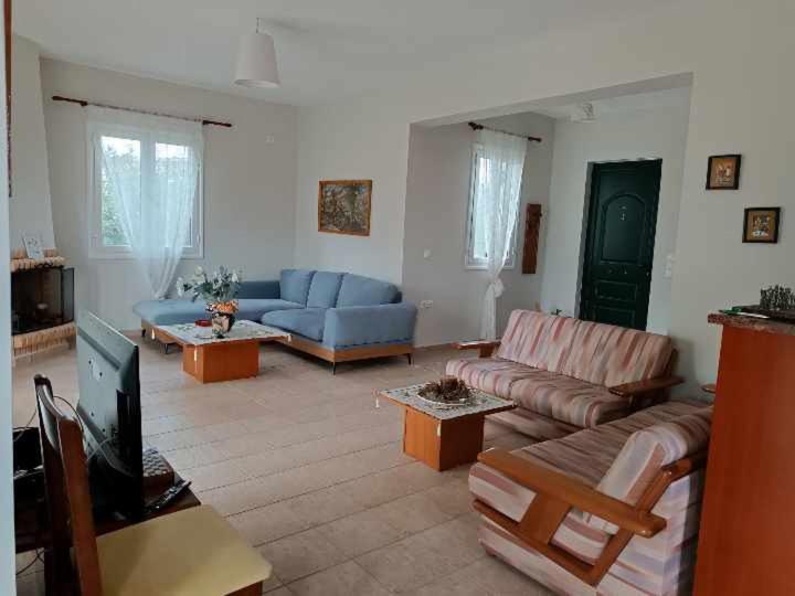 Villa Rania: Ευάερη βίλα με θέα τη θάλασσα Ληξούρι Εξωτερικό φωτογραφία